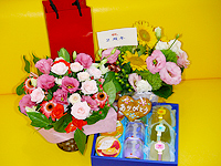 �X�^�b�t����̂��j��